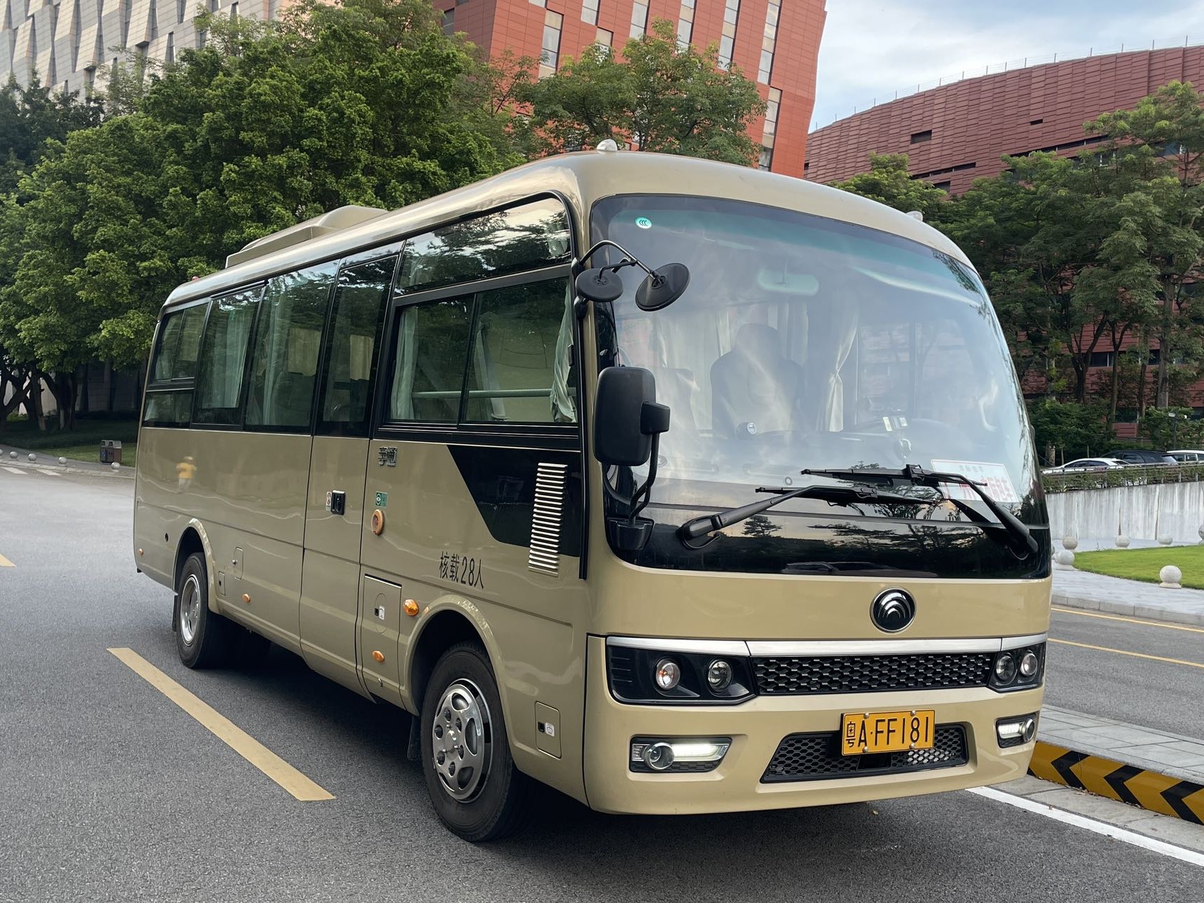 22-Seat Medium Bus